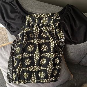 Gorgeous Maeve by Anthropologie design top, Womens size M ✨